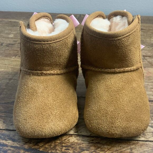 Ugg Baby girl Booties size 0-1 - Picture 4 of 6